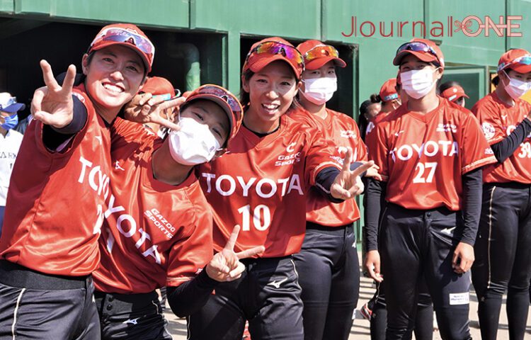 TOYOTARed Terriers レッドテリアｰズ ソフトボール