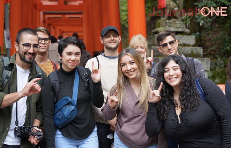 NMUN 模擬国連世界大会 伏見稲荷大社視察 神戸市外国語大学 -Journal-ONE撮影
