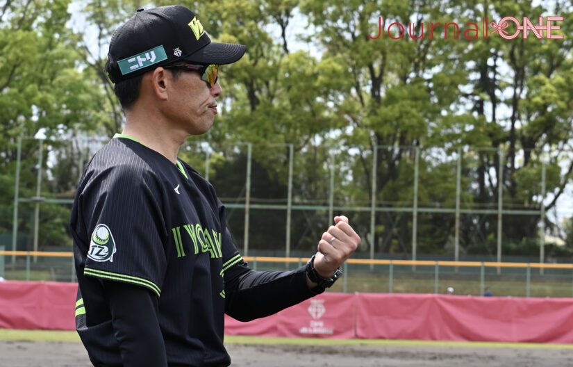 JDリーグ・伊予銀行の石村寛監督-Journal-ONE撮影