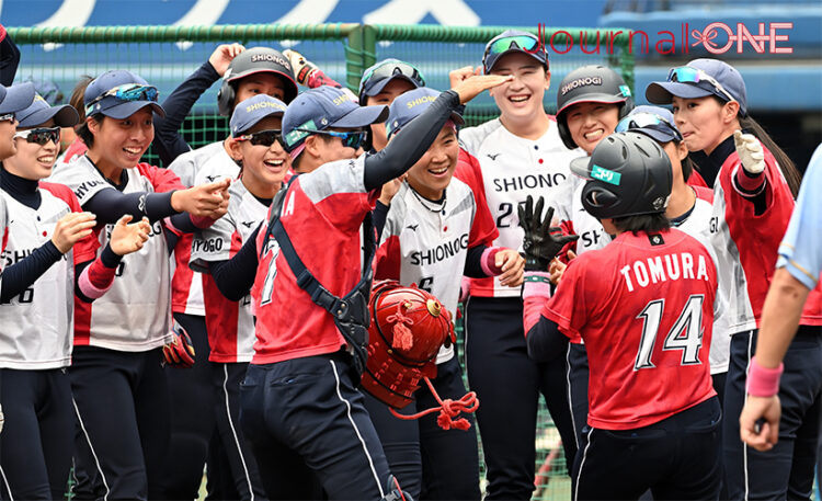 ソフトボールJDリーグ| 第12節松山ラウンドに登場したシオノギレインボーストークス兵庫の選手たち-Journal-ONE撮影