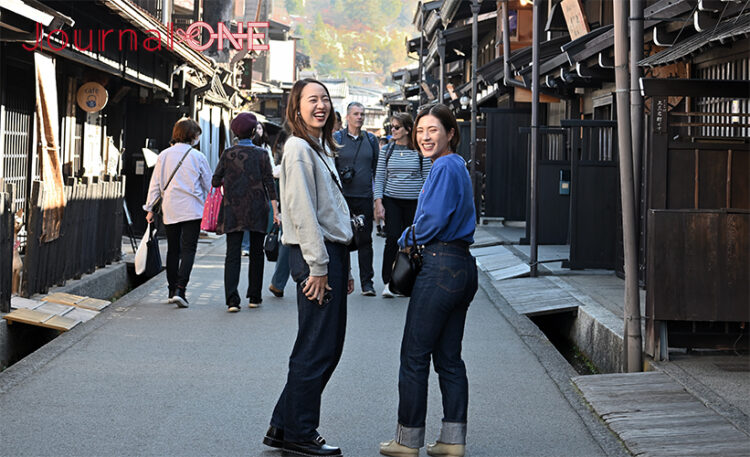 女子ソフト 大垣ミナモが地域を応援| 伊藤梨里花選手と井上美樹選手がレポーター初挑戦! 高山の古い町並を散策-Journal-ONE撮影