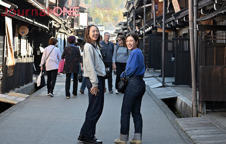 女子ソフト 大垣ミナモが地域を応援| 伊藤梨里花選手と井上美樹選手がレポーター初挑戦! 高山の古い町並を散策-Journal-ONE撮影