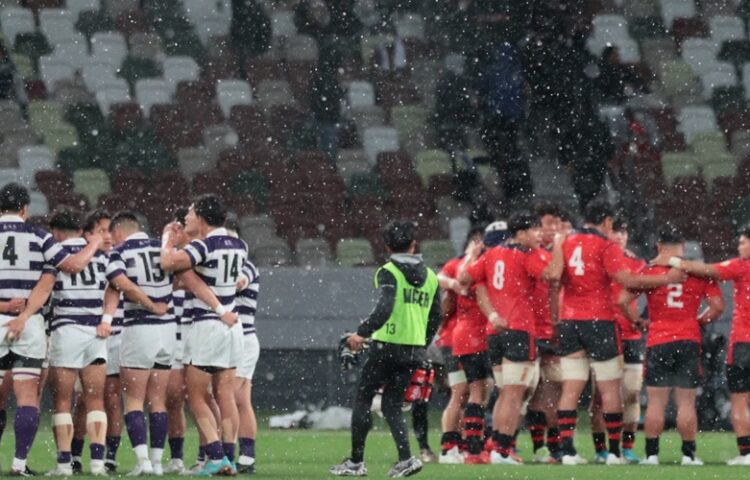 Journal-ONE | 昨季の大学ラグビー選手権決勝はみぞれが振る中で行われた-斉藤健仁撮影