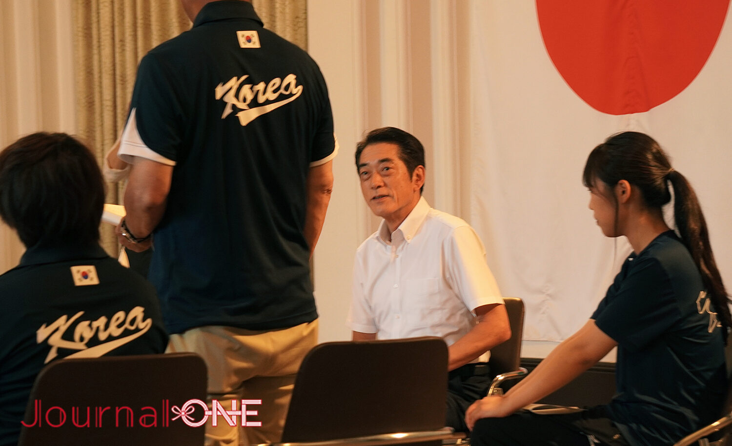 JournalーONE | 女子ソフトボール韓国代表の表敬訪問を受ける中村 時広愛媛県知事