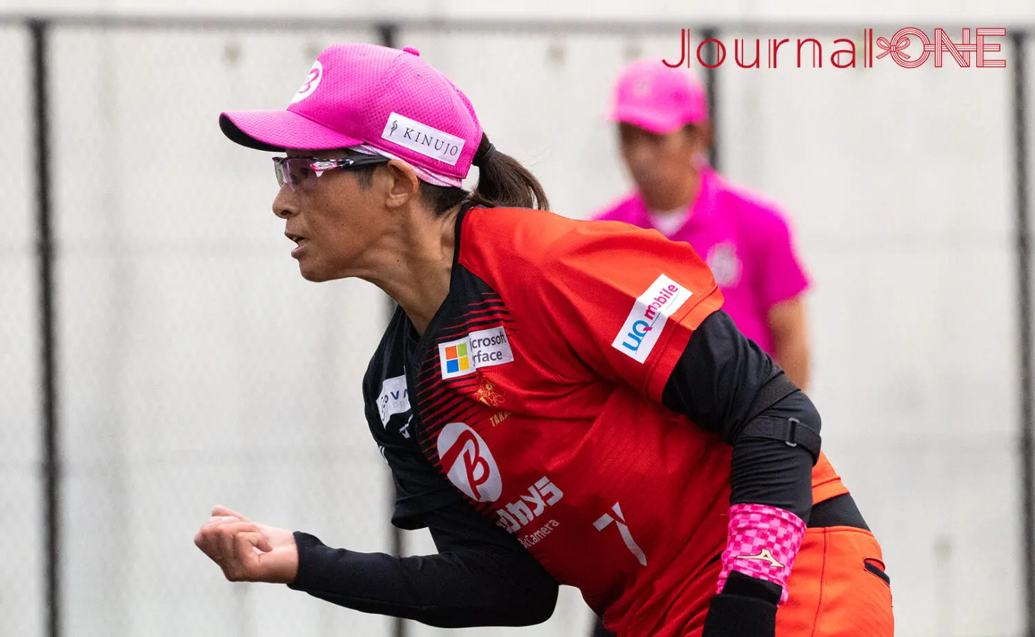 上野由岐子投手 プロ支給品 実使用グローブ ビックカメラ 上野 由岐子