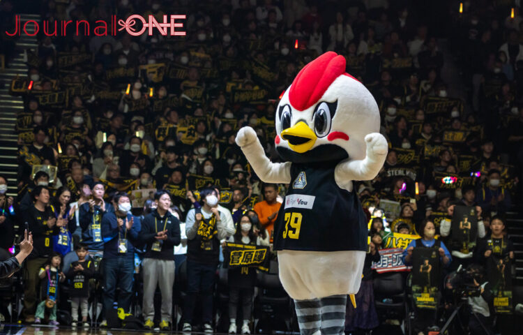 子どもたちに人気の群馬クレインサンダーズ公式マスコットのサンダくん