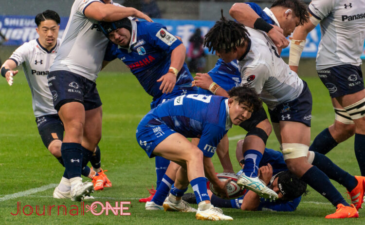 雨中の大熱戦となった静岡BRと埼玉WKの一戦∸Journal-ONE撮影