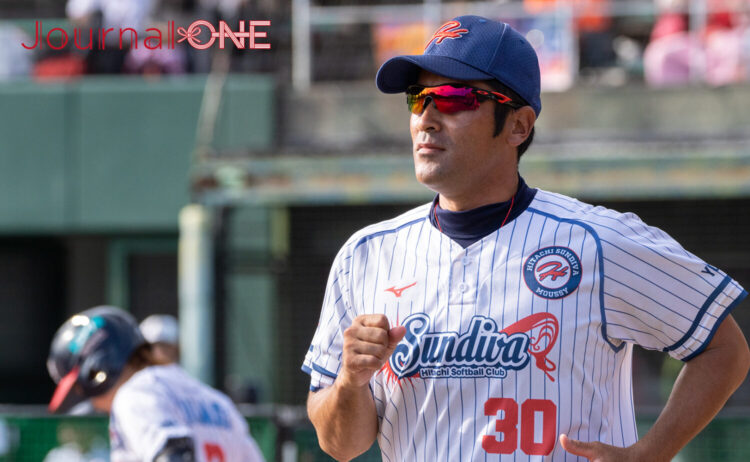 Who dares winsをスローガンに三冠を目指す村山監督（日立）-Journal-ONE撮影