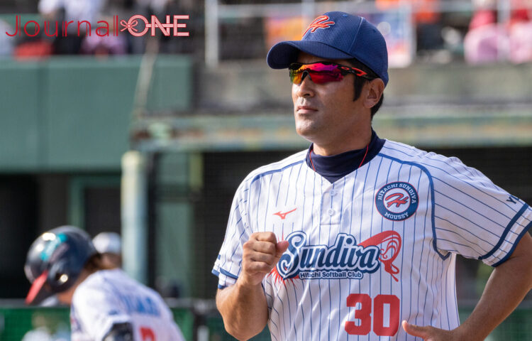 Who dares winsをスローガンに三冠を目指す村山監督（日立）-Journal-ONE撮影