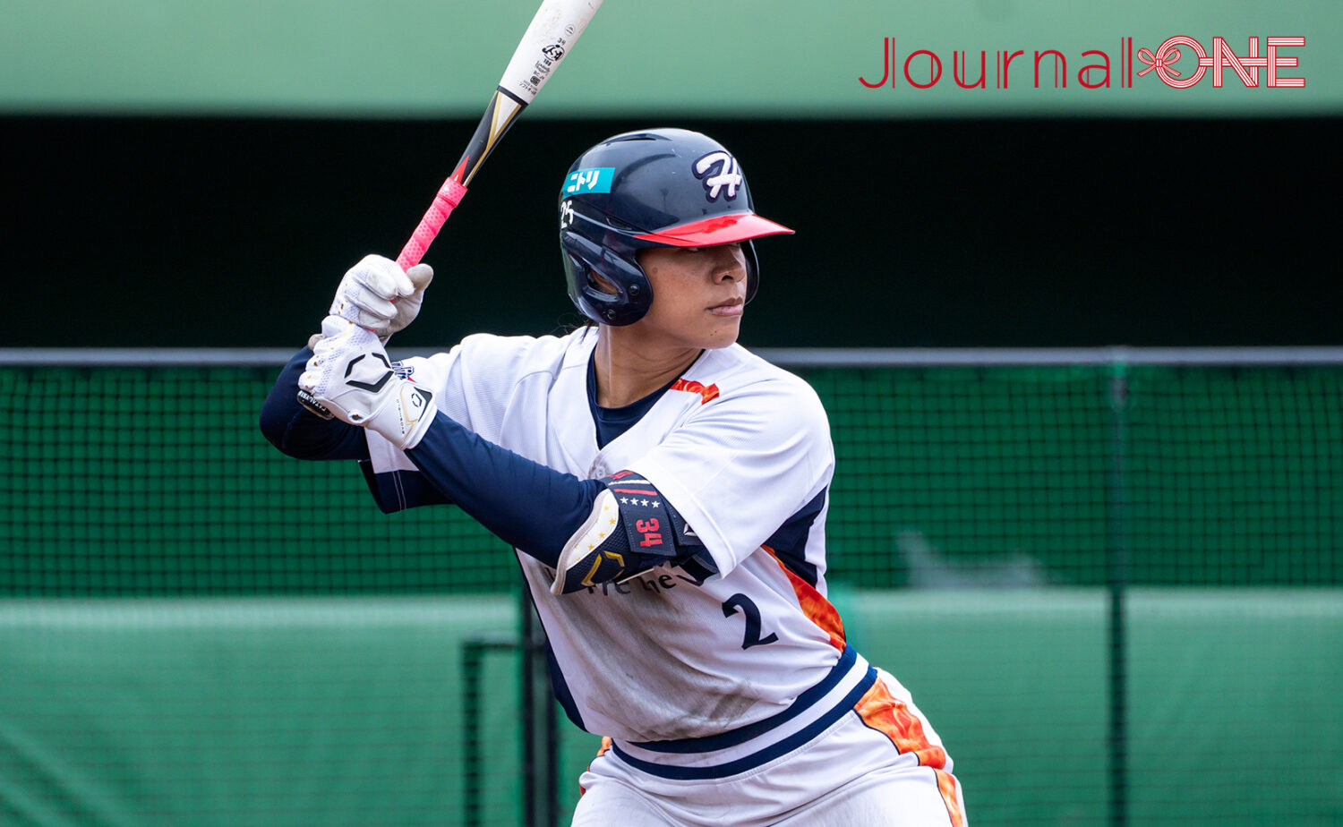 バッターボックスに構えるデジャ・ムリポラ捕手。JDリーグ　レギュラーシーズン第5節、2025年5月19日開催。　NEC対日立サンディーバ　＠宇都宮清原球場