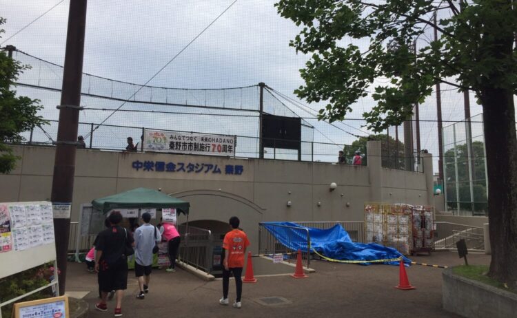 中栄信金スタジアム秦野の外観-平床大輔撮影