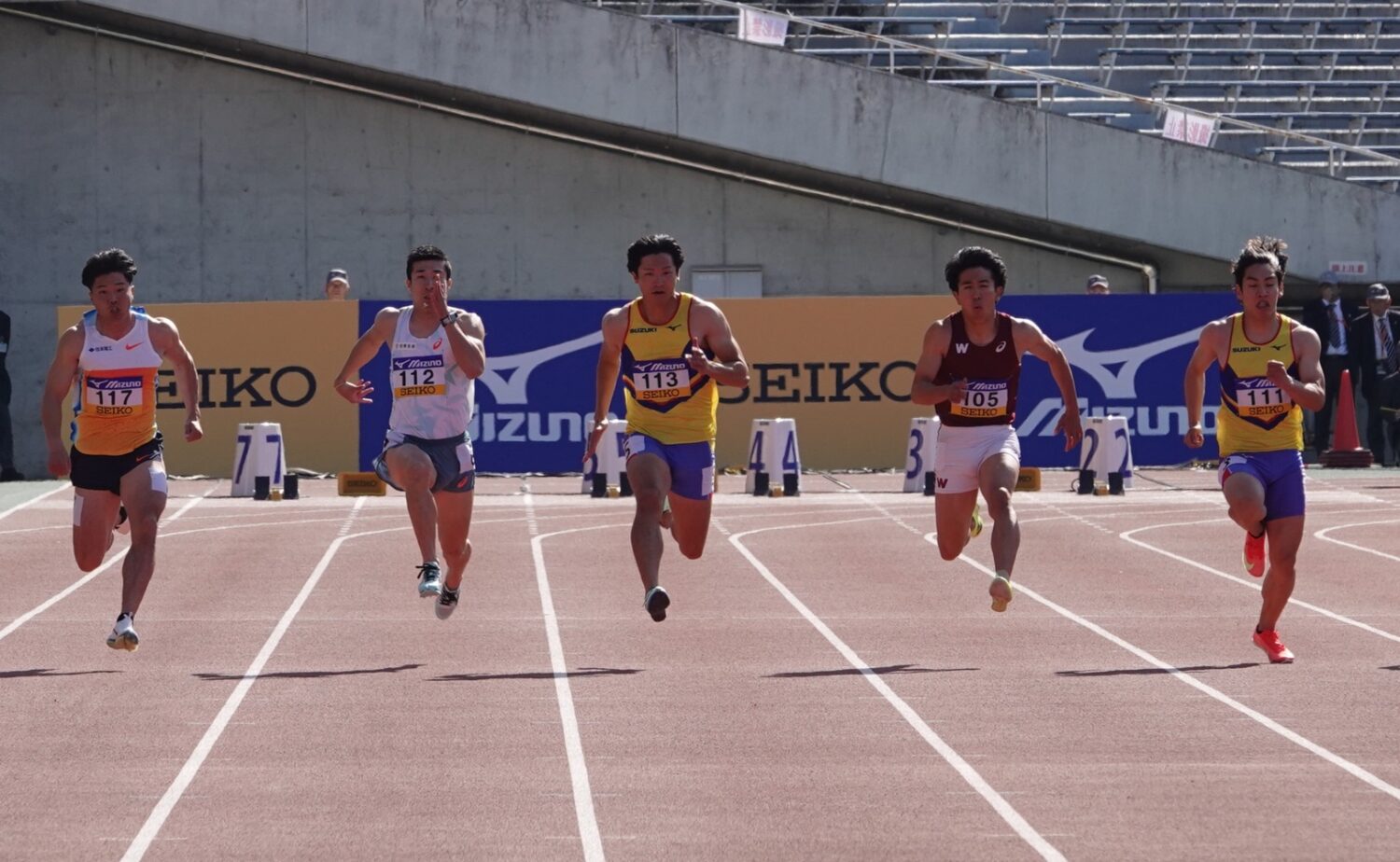 今季好調のスプリンターたち。左から小池、桐生、樋口、井上、鈴木‐児玉育美撮影