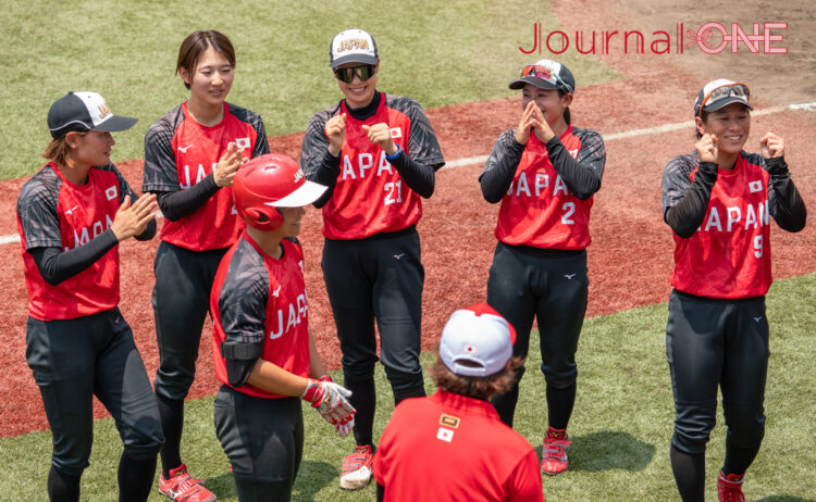 Japan Women's softball team-Photo by Journal-ONE