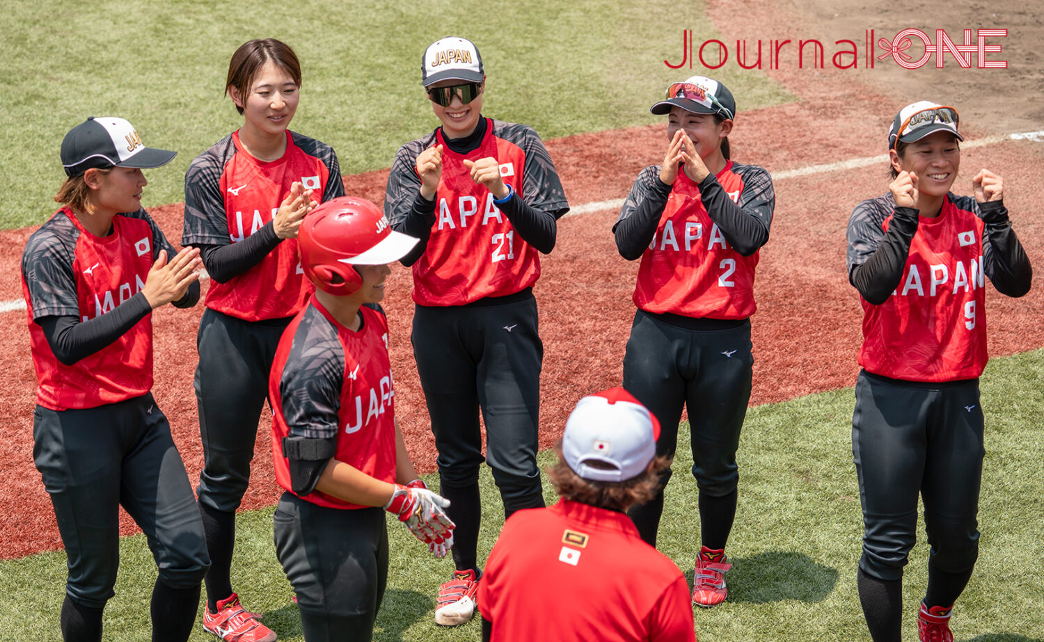 Japan Women's softball team-Photo by Journal-ONE