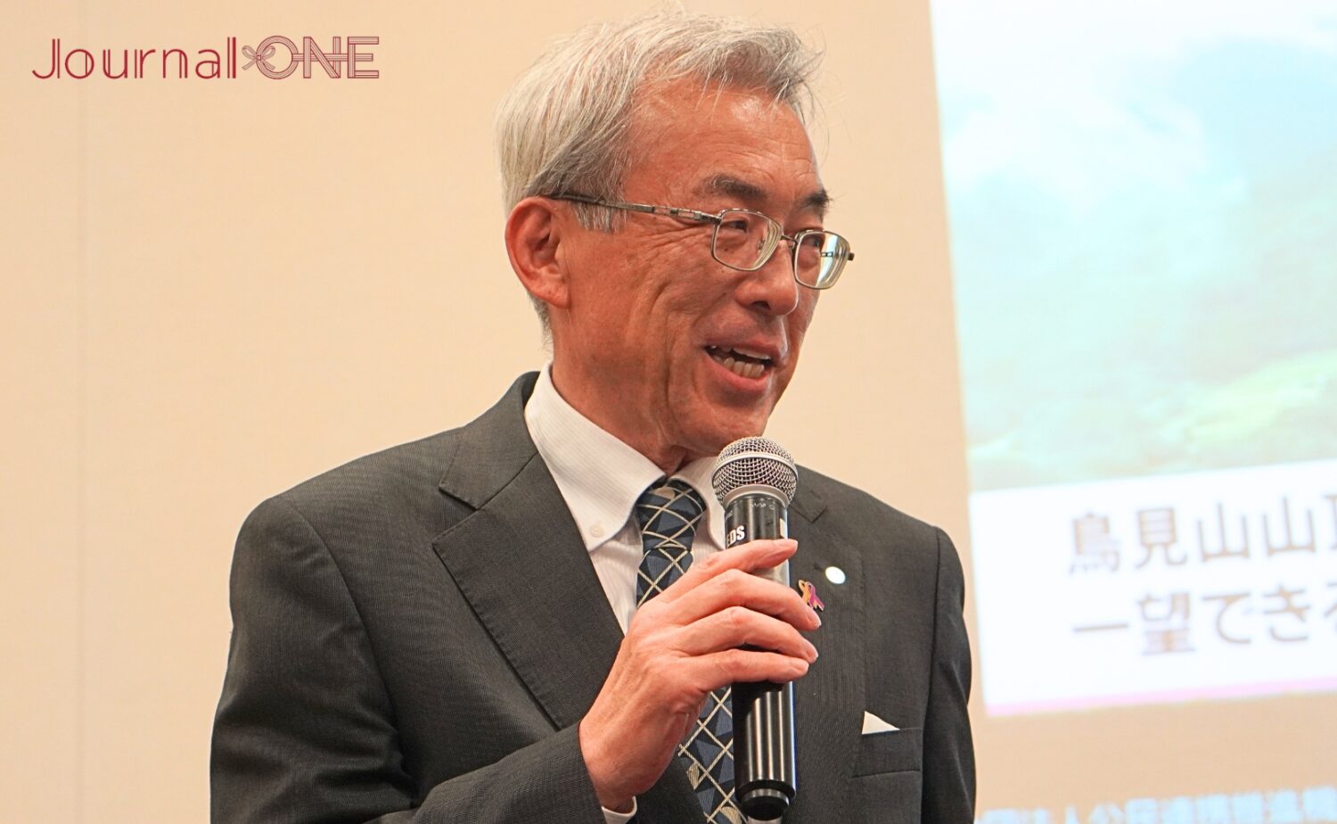 充実した教育市制を紹介する金剛一智宇陀市長-Journal-ONE撮影