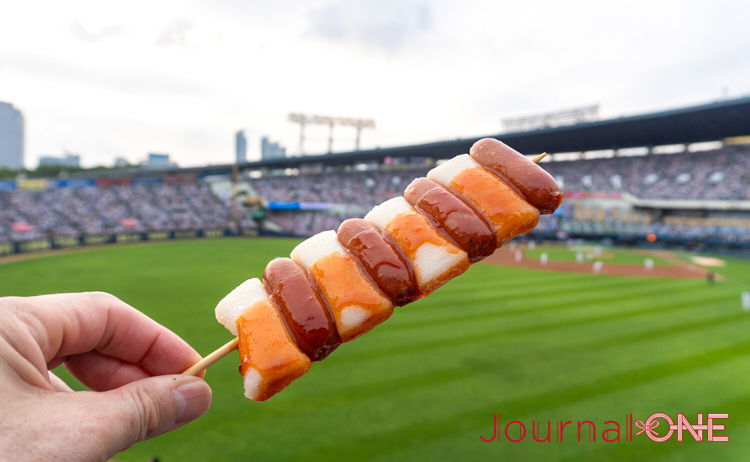 2025年7月6日、韓国プロ野球（KBO）リーグのドゥサン・ベアーズ対KTウィズの試合がソウル・蚕室野球場で開催。接戦の末、ドゥサンが逆転勝利を収めた注目の一戦。