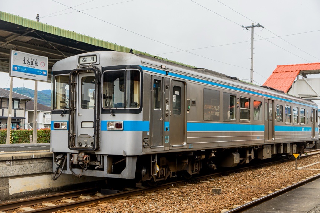 土佐山田駅（アンパンマンバス乗り換え拠点）