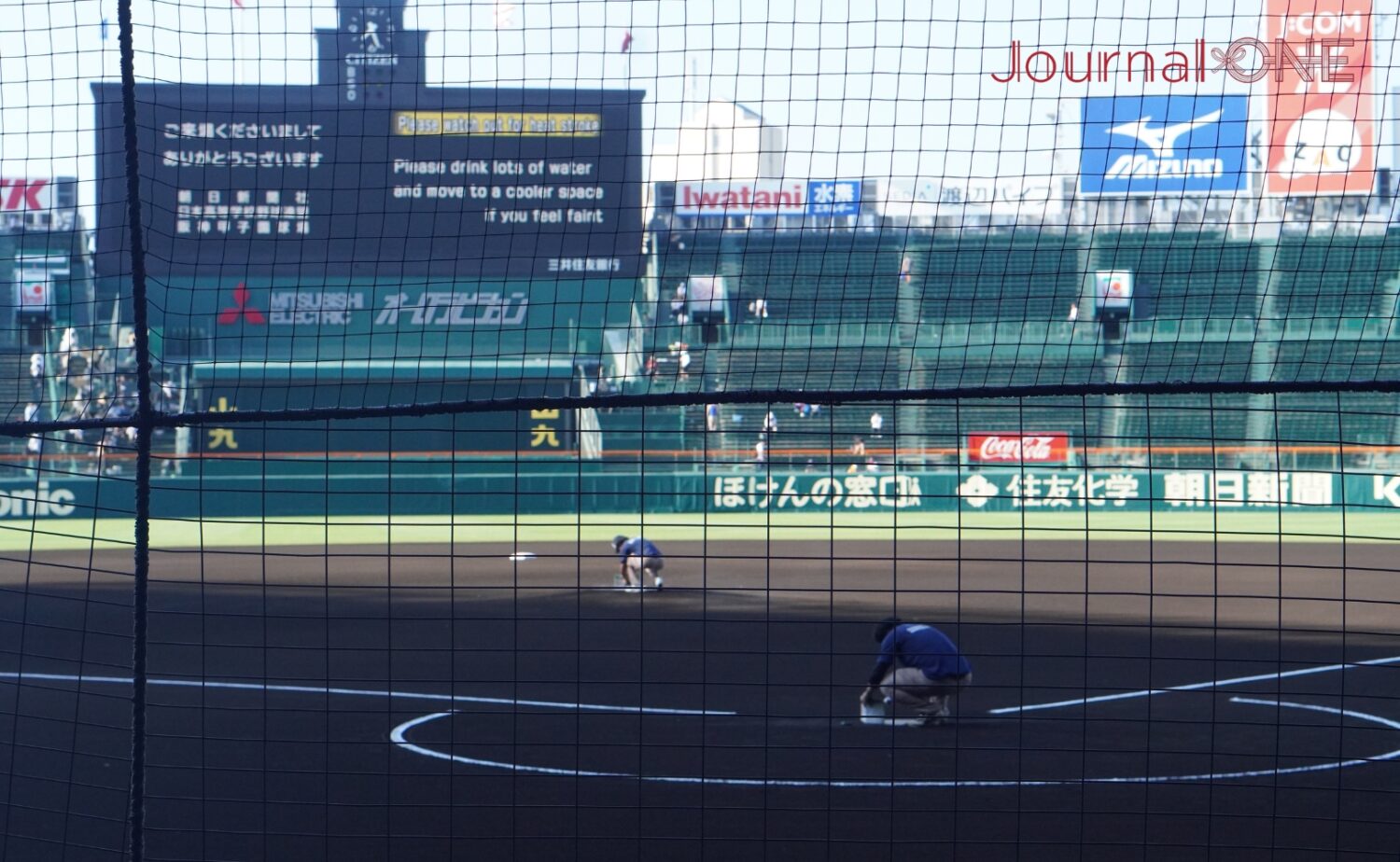 朝7時過ぎの甲子園は内野半分が日陰だった-Journal-ONE撮影