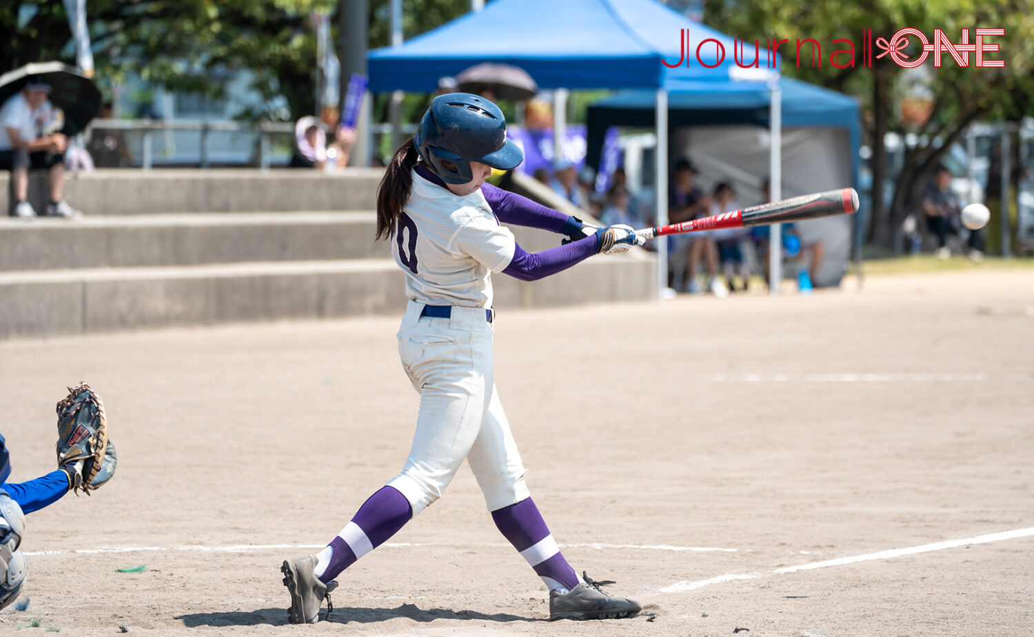試合を決める適時打を放つ若杉主将-Journal-ONE撮影