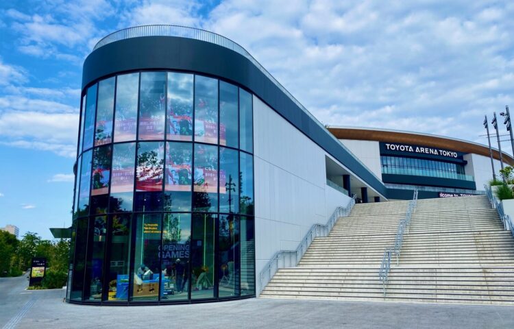 お台場に完成したトヨタアリーナ東京の外観-永瀬和志撮影