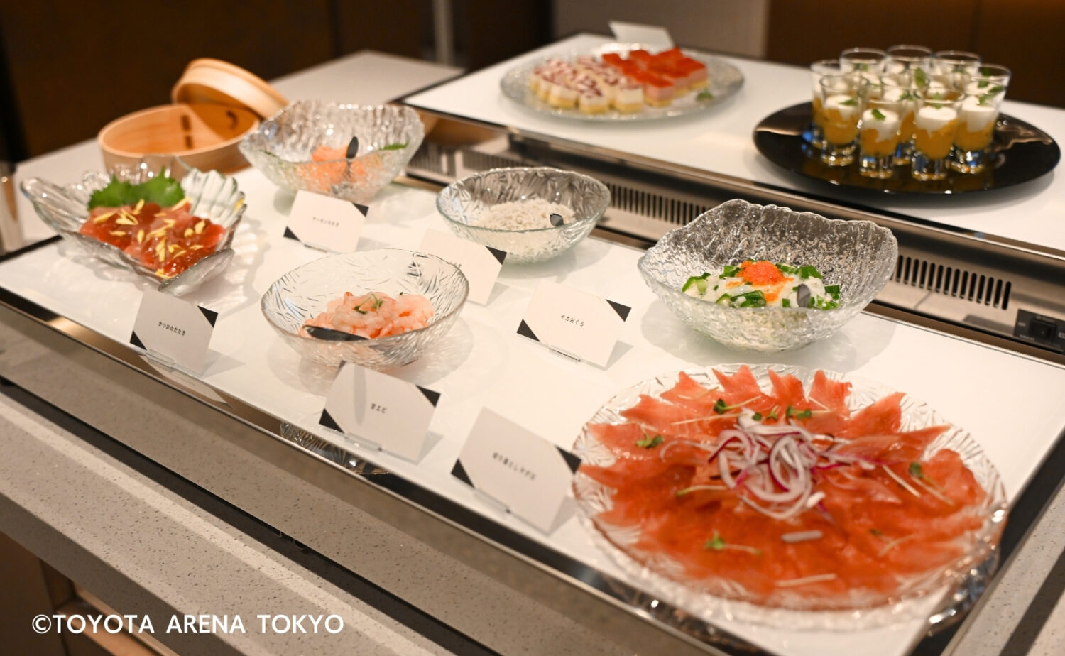 トヨタ・プレミアム・ラウンジの食事 ©TOYOTA ARENA TOKYO