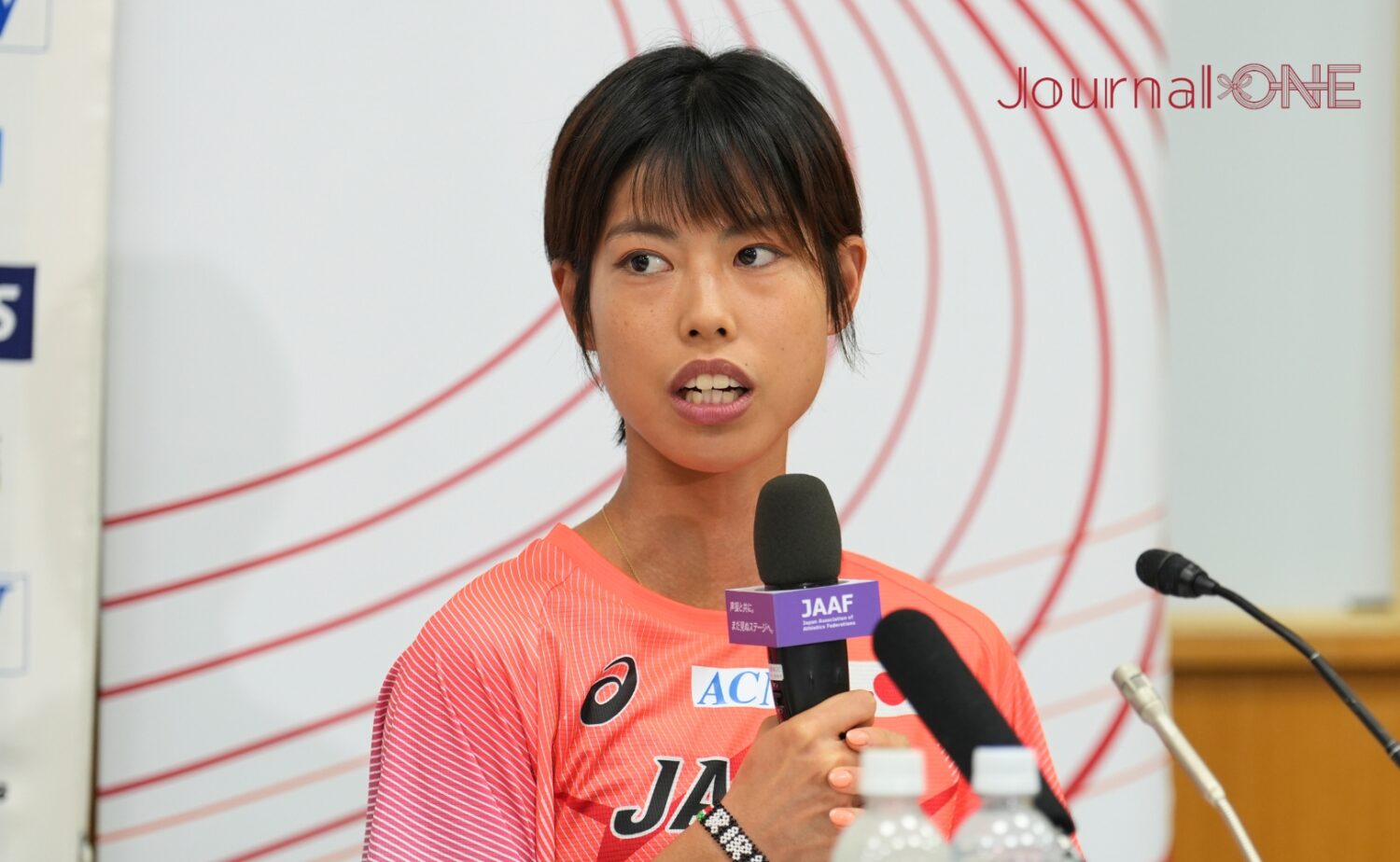 観客の声援が力になると話す廣中璃梨桂選手-Journal-ONE撮影