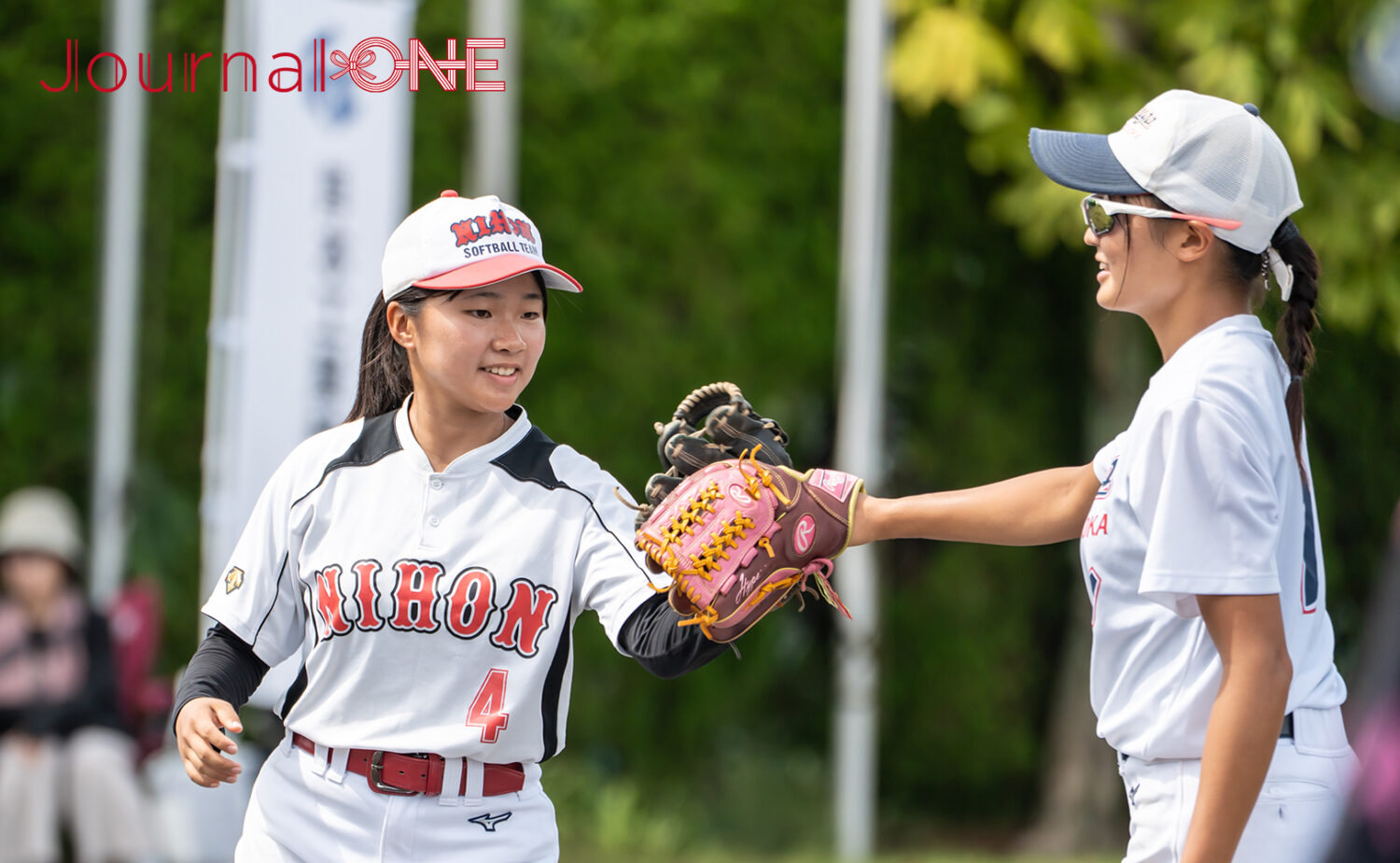 素敵な笑顔でソフトボールを楽しむ選手たち‐Journal-ONE撮影
