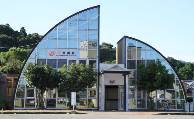 JR東海参宮線の二見浦駅