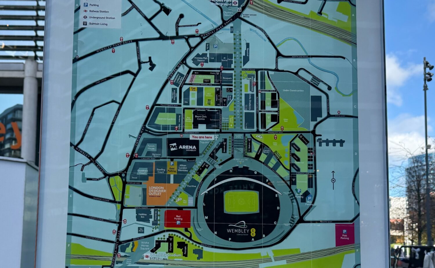 スタジアムを中心としたウェンブリーの複合施設