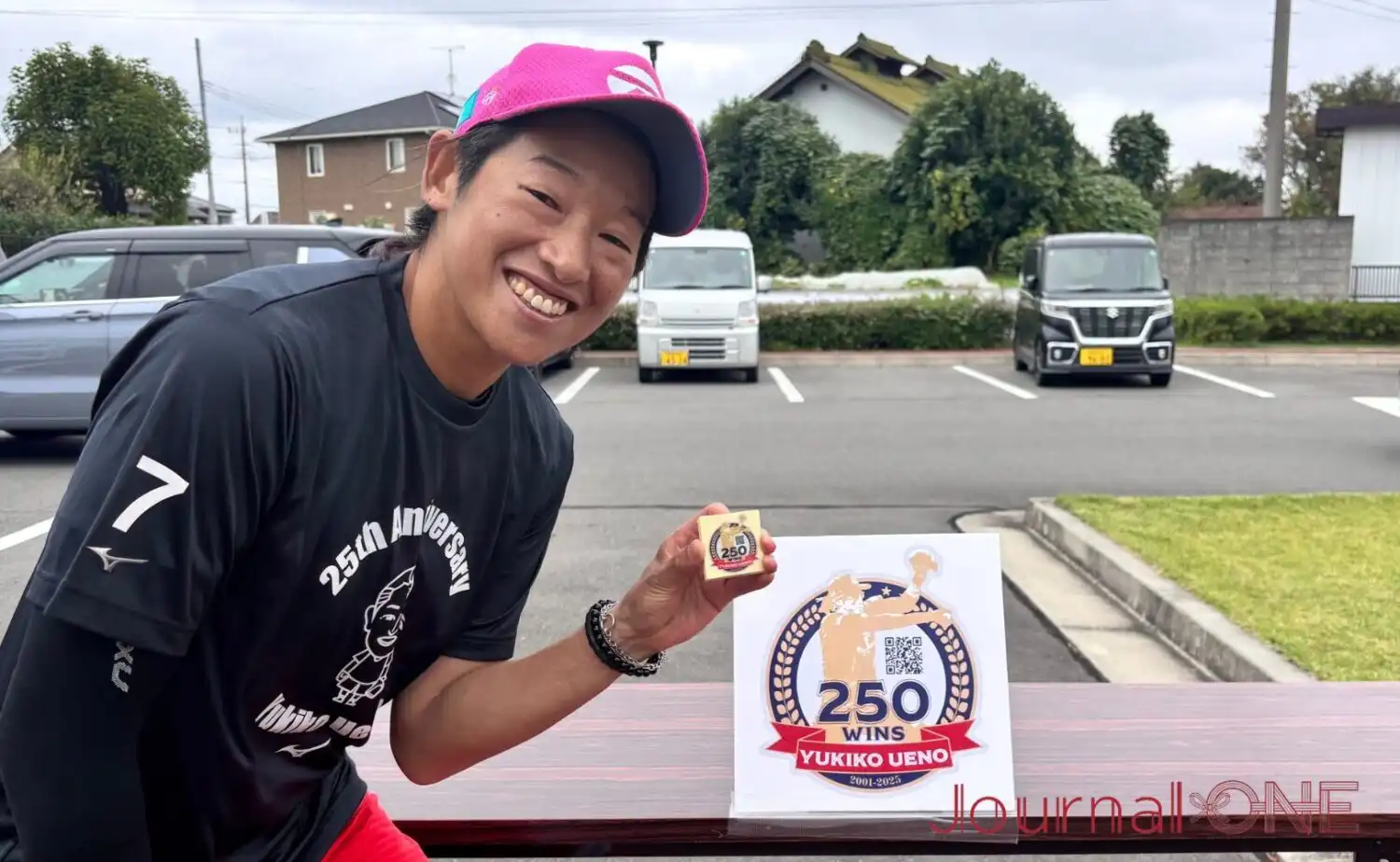 女子ソフトボール記録ステッカー配布イベント｜ビックカメラ高崎ビー