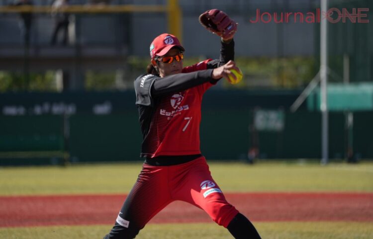 ダイヤモンドシリーズ準決勝で完封勝利を挙げた上野由岐子（ビックカメラ高崎）