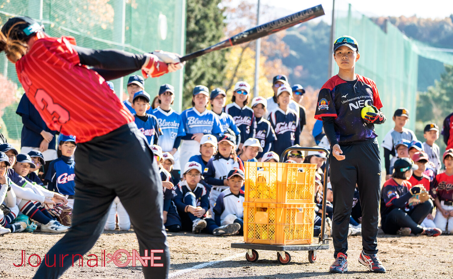 柏木みく選手(NEC)の打撃デモンストレーション