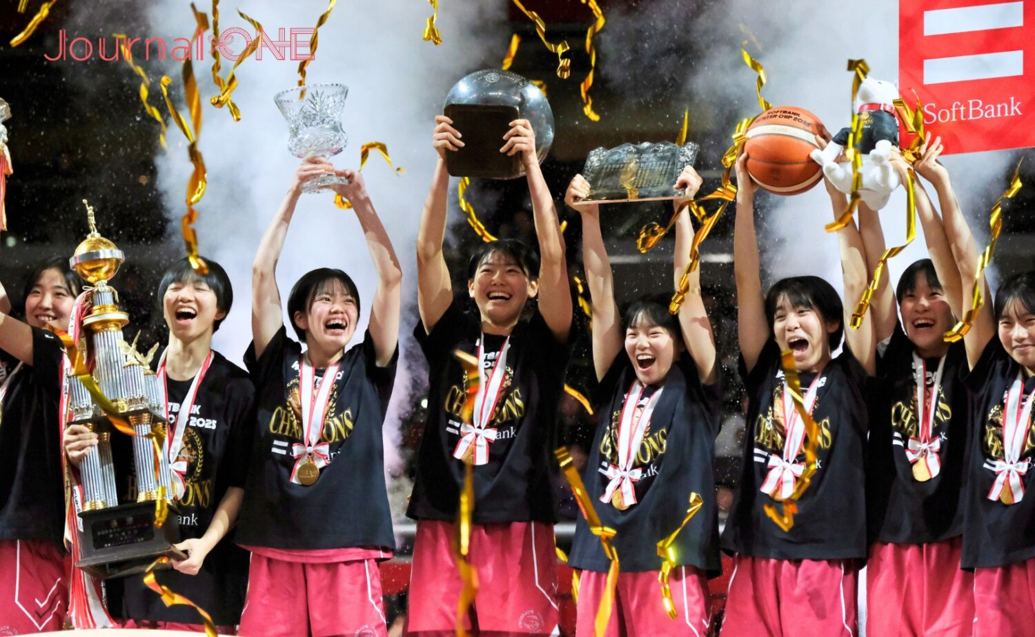 ウィンターカップ 女子で優勝した大阪薫英