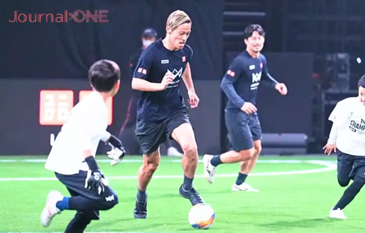本田圭佑が柿谷、中澤、宇佐美らと小学生相手にガチサッカー