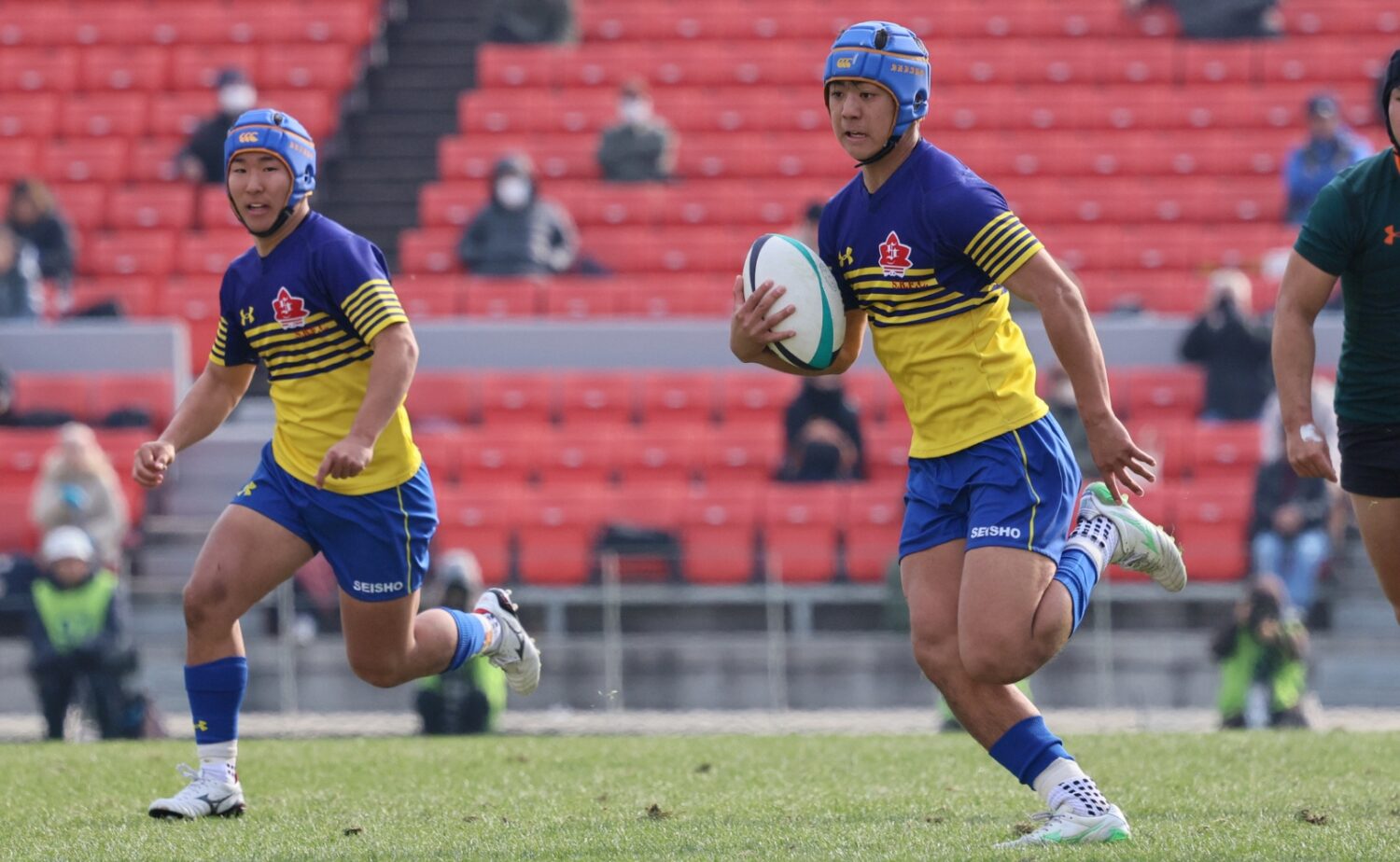 花園ラグビー準決勝、後半一気に勝負を決めた京都成章