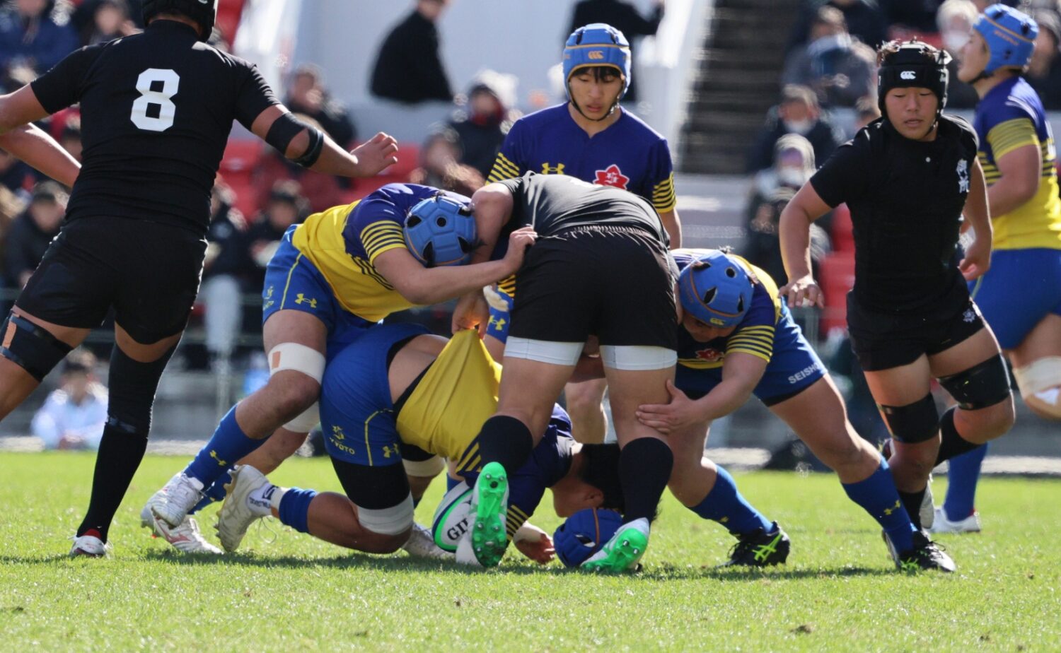 花園ラグビー準々決勝で京都成章のディフェンスを崩しきれなかった御所実業