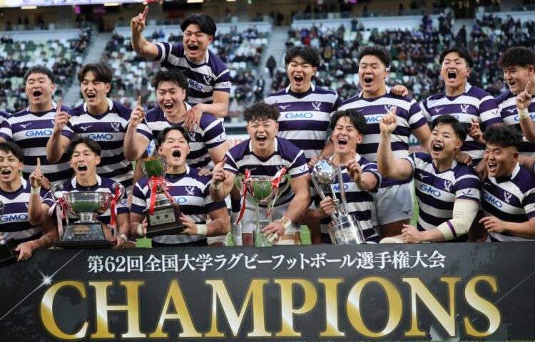 早明戦となった大学ラグビー決勝を制した明治大学