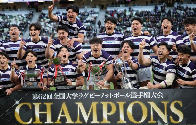 早明戦となった大学ラグビー決勝を制した明治大学