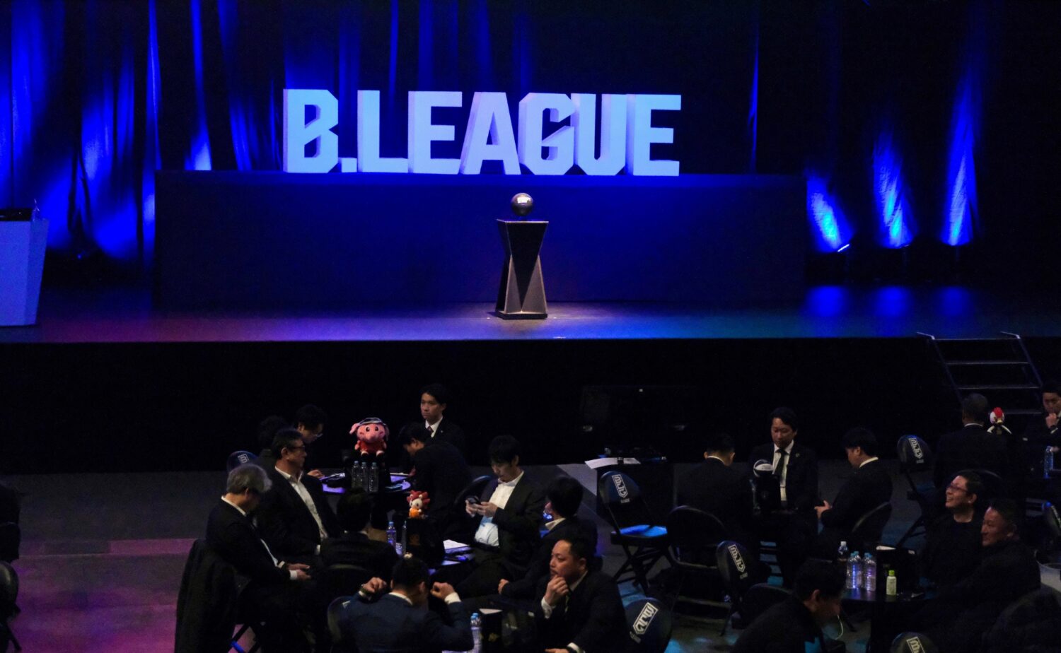 荘厳な雰囲気のBリーグドラフト