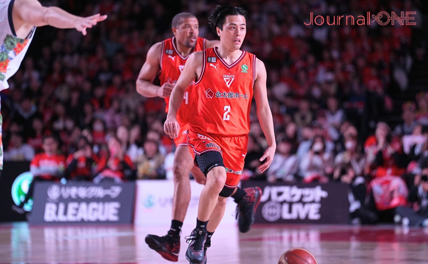 千葉ジェッツの富樫勇樹は外郭からのシュートチャンスを得られず