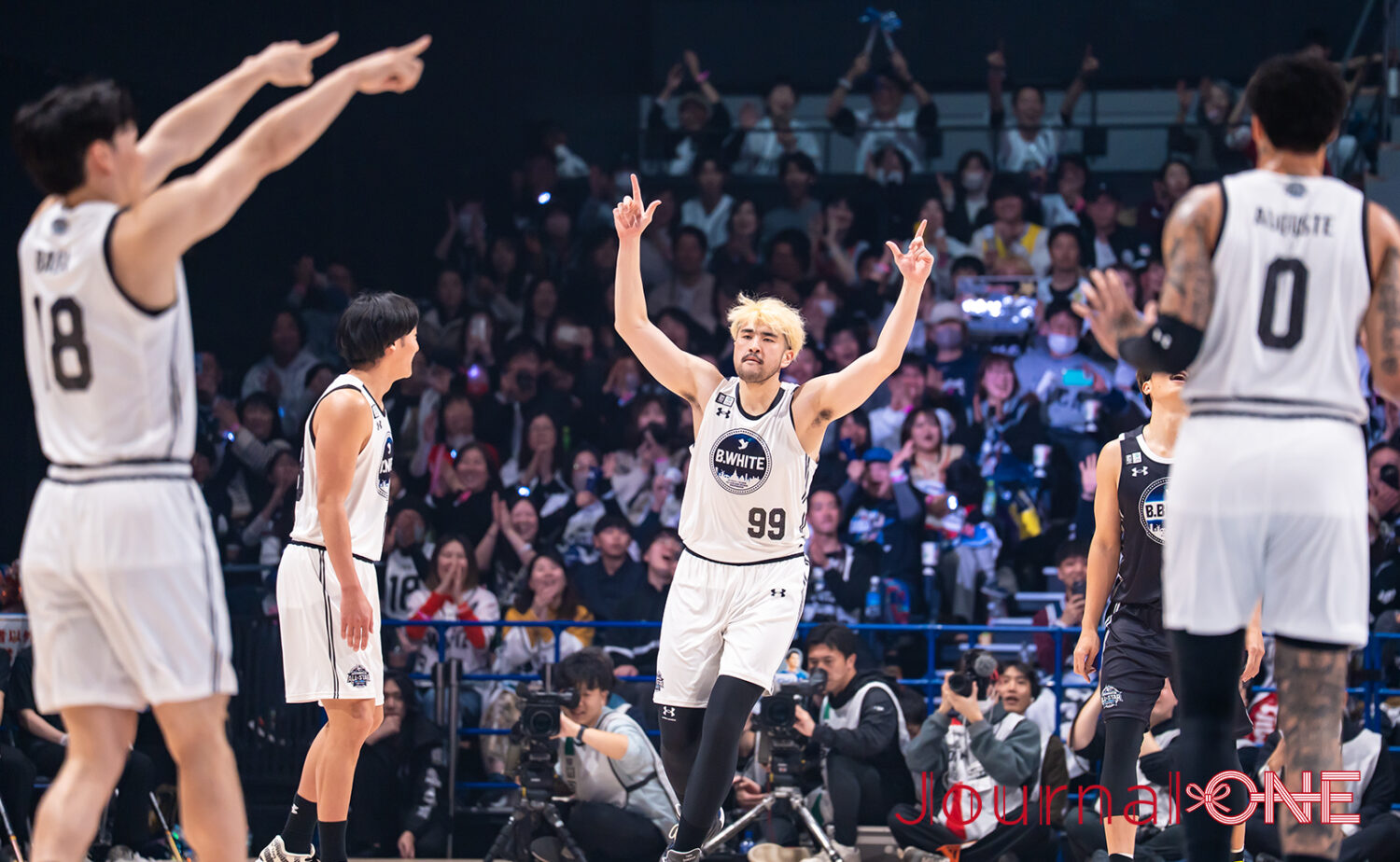 B.WHITEがB.BLACKに勝利したオールスターゲームでのチーム連携プレー