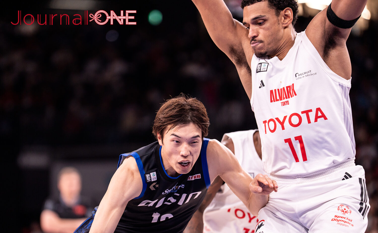 Bリーグ シーホース三河とアルバルク東京の激しいディフェンス対決 2025年12月27日 第17節 GAME1