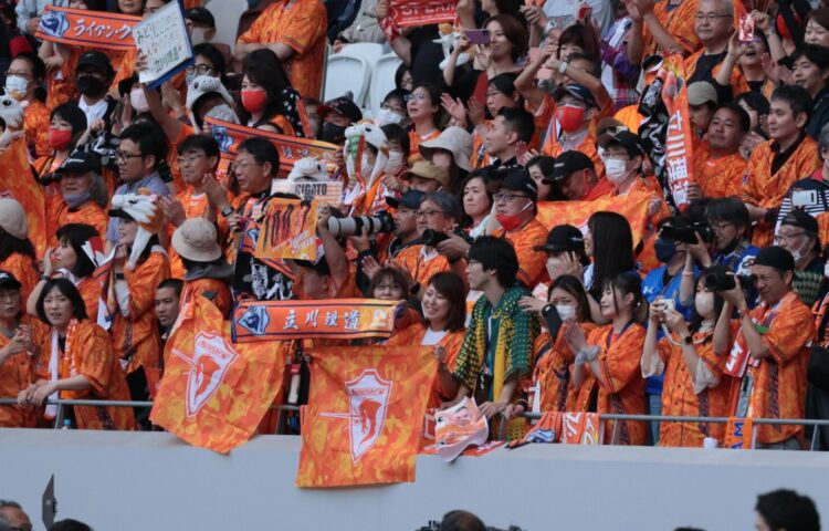 スピアーズのファン・オレンジアーミー