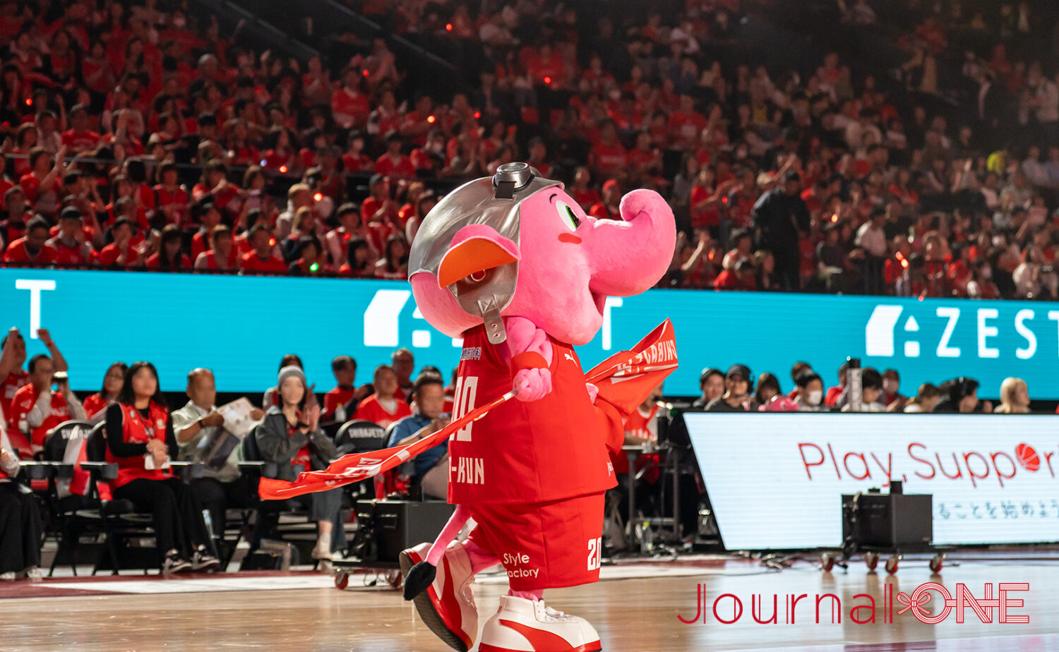 ららアリーナ 東京ベイで踊るジャンボくん