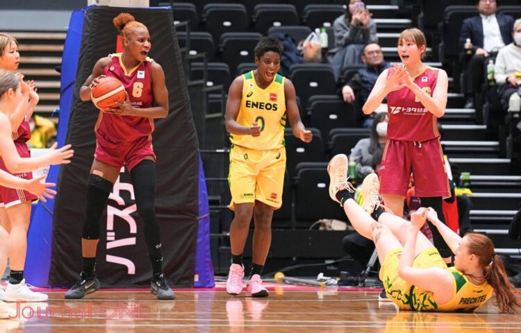 ユナイテッドカップ準々決勝｜逆転のFTを得てガッツポーズする馬瓜エブリン-Journal-ONE撮影