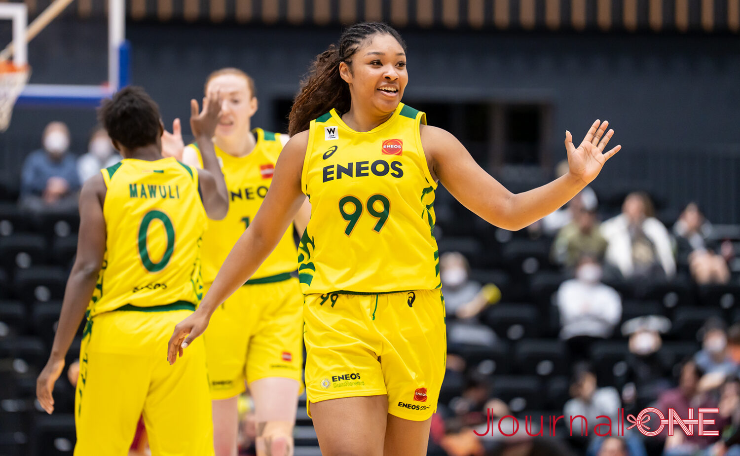 ユナイテッドカップ準々決勝｜3Pを決めて笑顔を見せるオコエ-Journal-ONE撮影