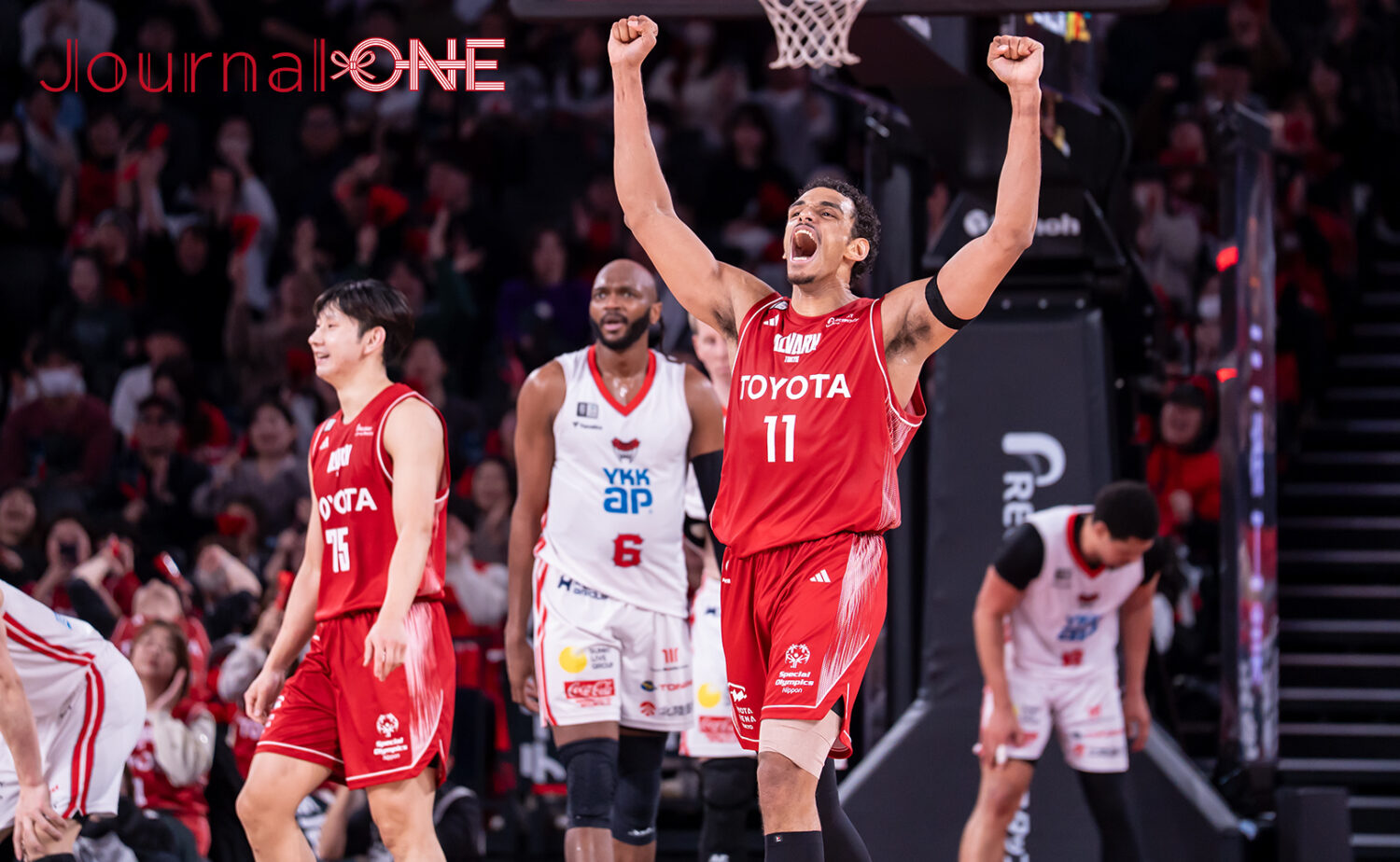 アルバルク 1点差勝利の瞬間喜びを現すセバスチャン・サイズ