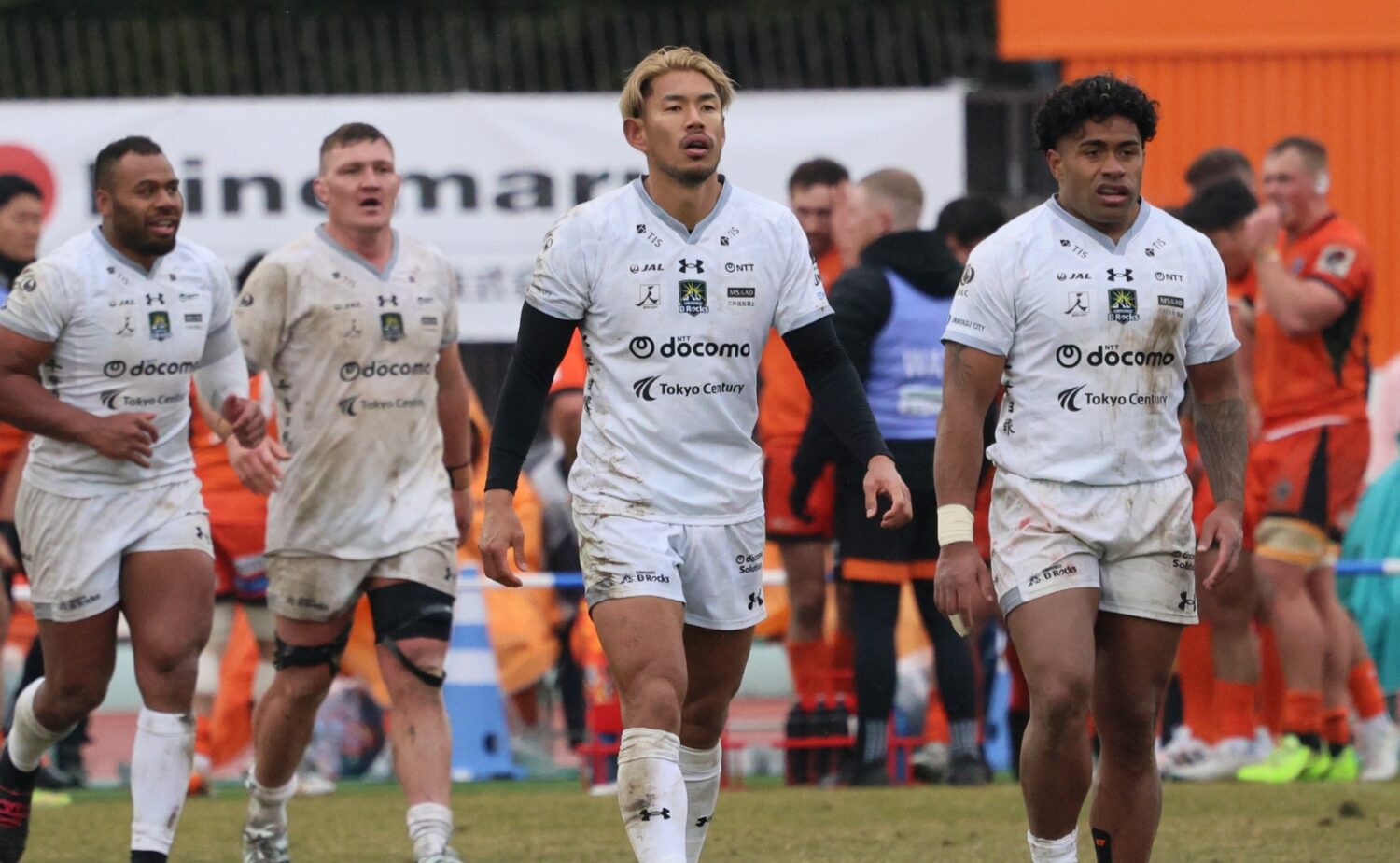 浦安ではCTBケレヴィやNO8ヴィーセといった世界的プレイヤーと一緒にプレー‐斉藤健仁撮影