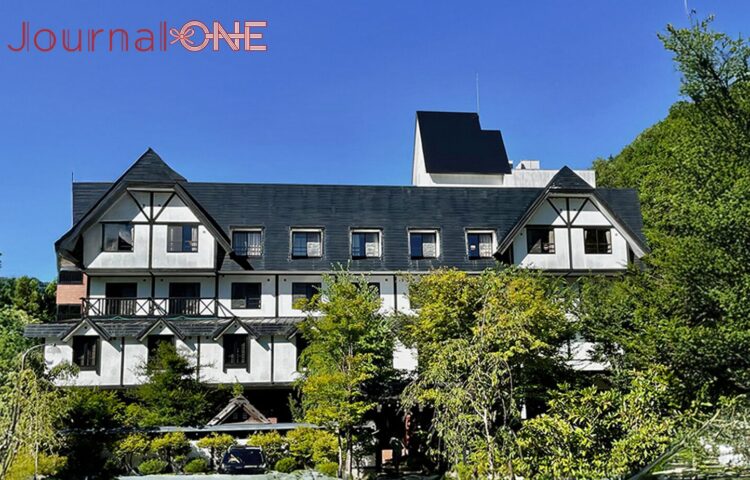 槍ヶ岳が一番きれいに見えると言われる宿、穂高荘 山のホテル