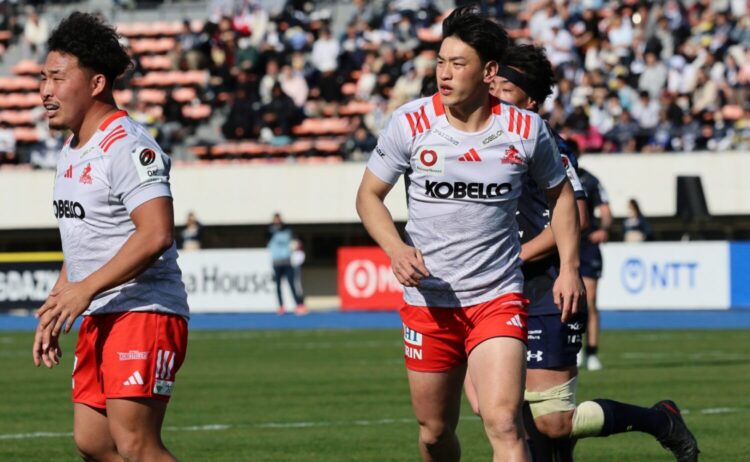 神戸スティーラーズの共同キャプテンを務めるSO李承信‐斉藤健仁撮影